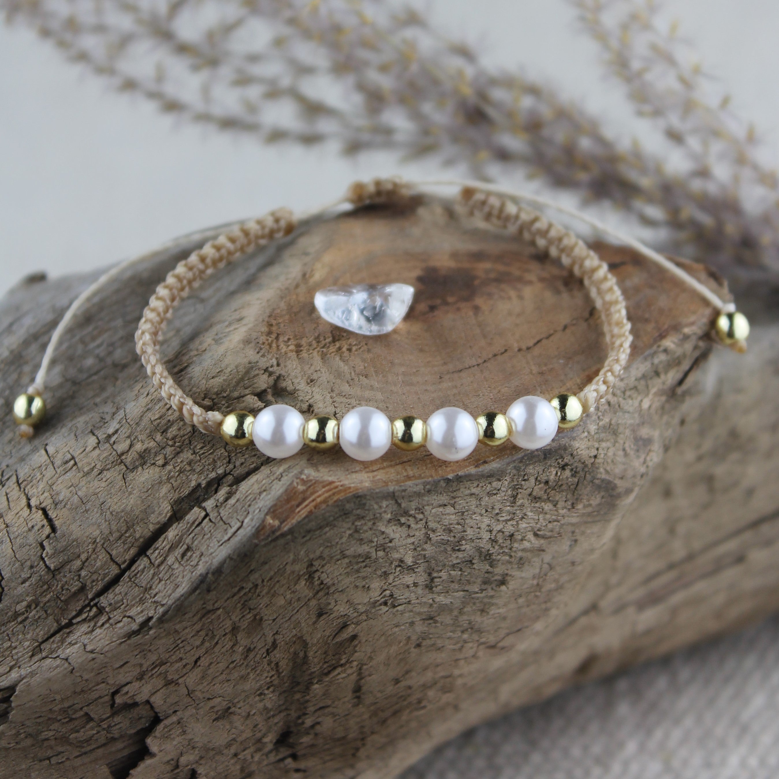 MEDEA Perlen Armband Makramee personalisiert gold- oder silberfarben