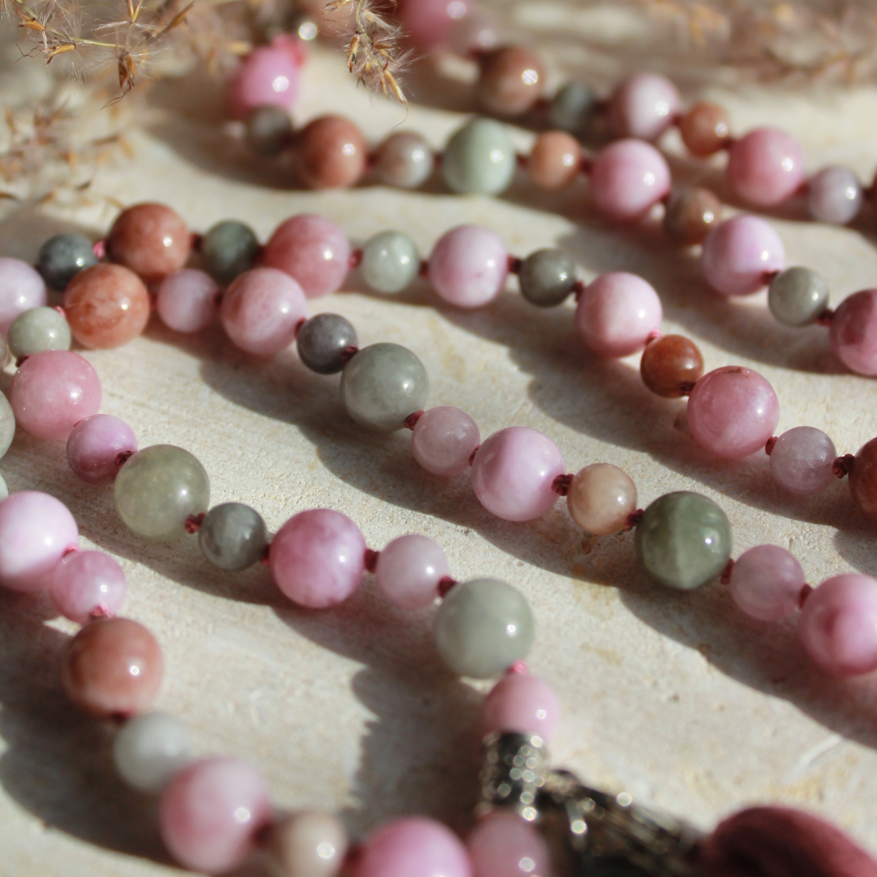 Rosa Jade Mala silberfarben