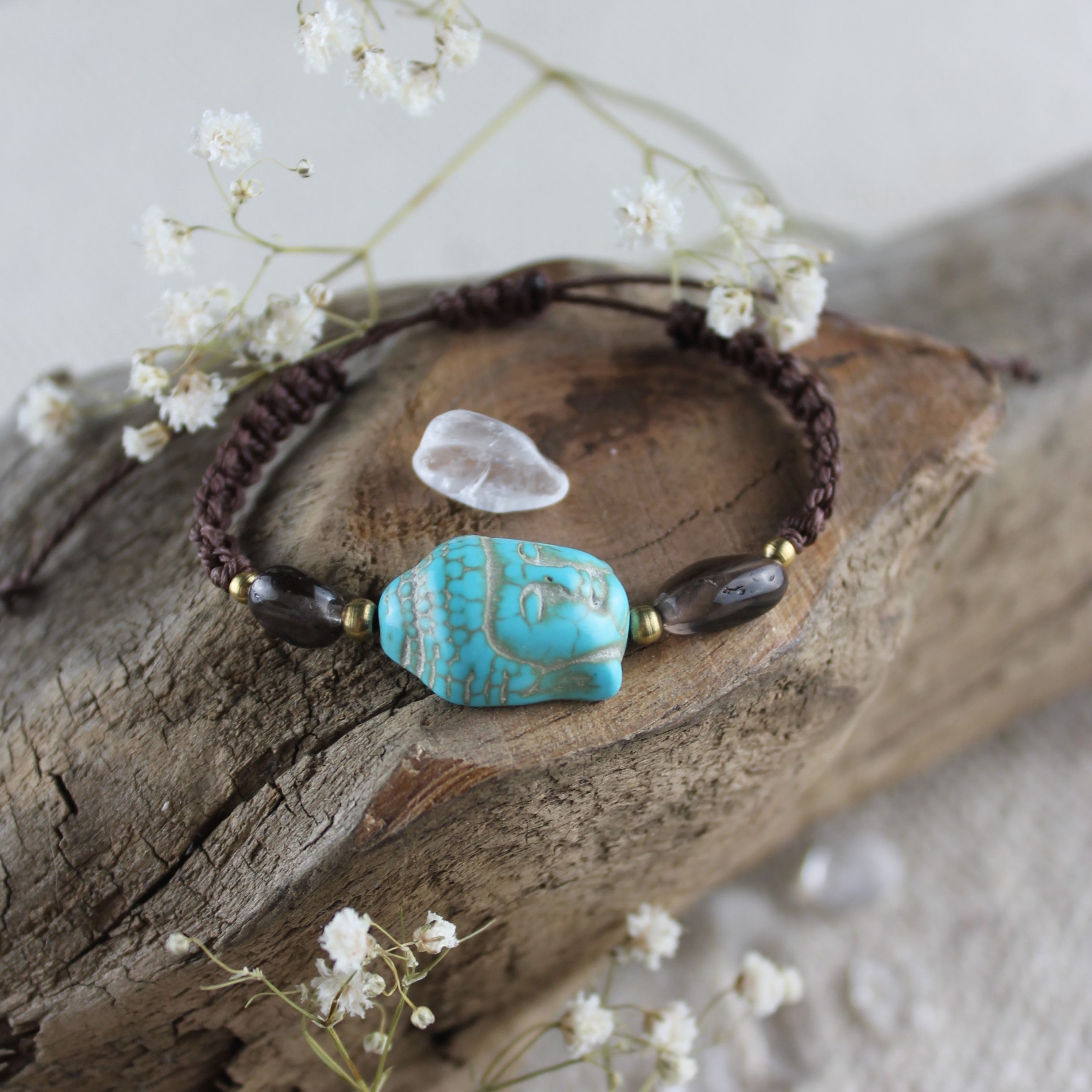 Rauchquarz mit Buddha Edelsteinarmband Makramee goldfarben
