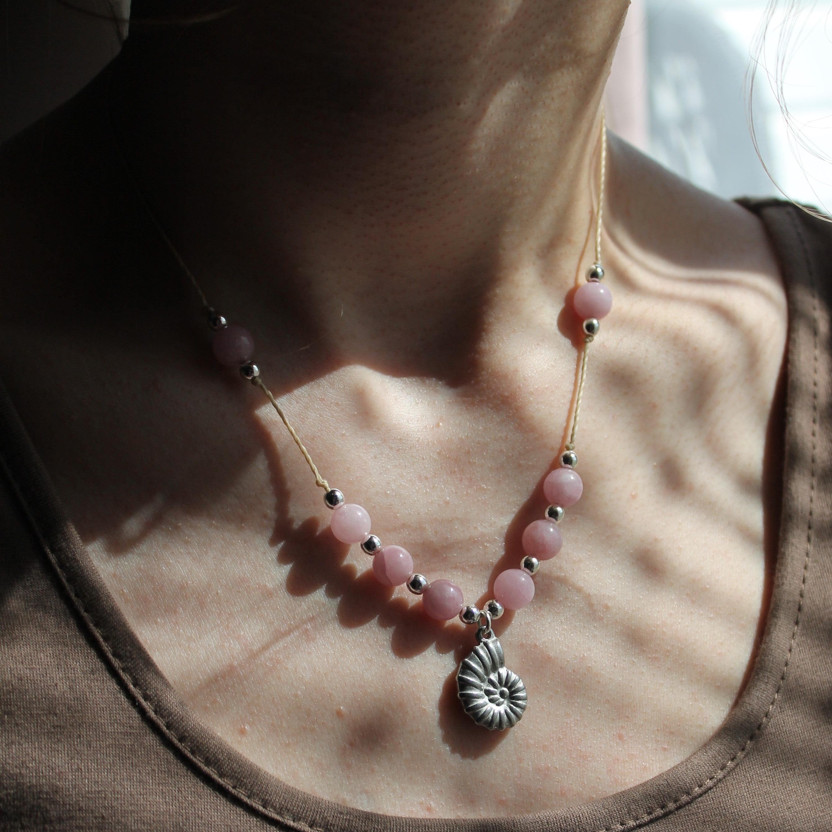 Personalisierte Kette zum Muttertag Schnecke silberfarben