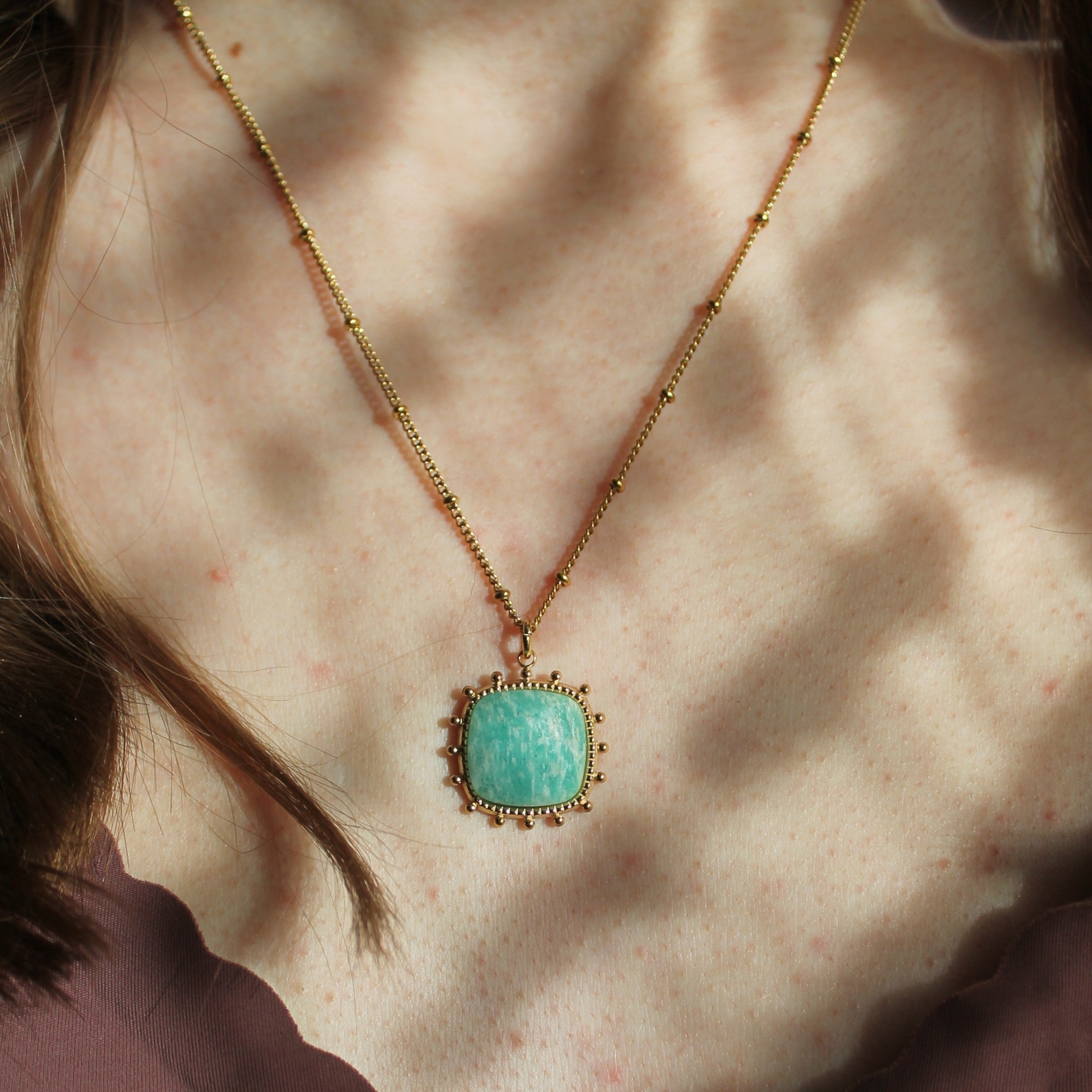 Amazonit SOL Edelsteinanhänger Kette goldfarben