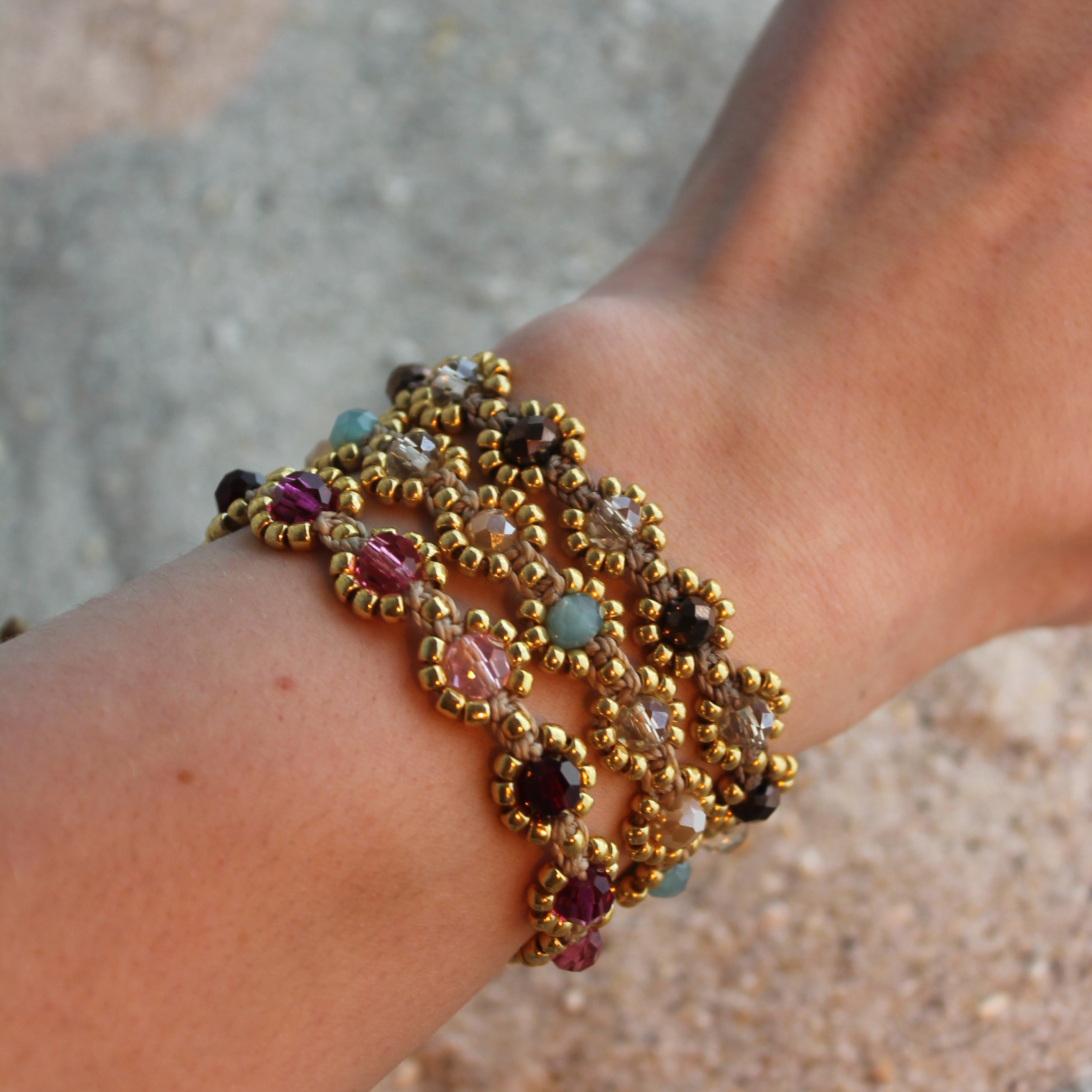 SONA MINT Armband Makramee goldfarben