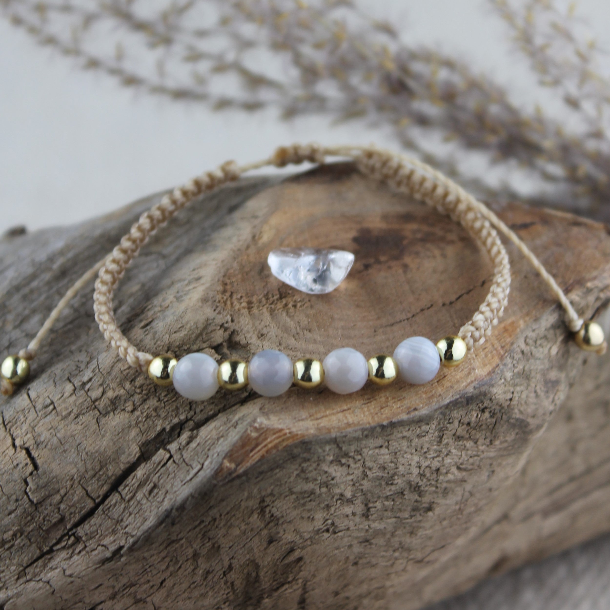 MEDEA Achat grau Edelsteinarmband Makramee personalisiert gold- oder silberfarben