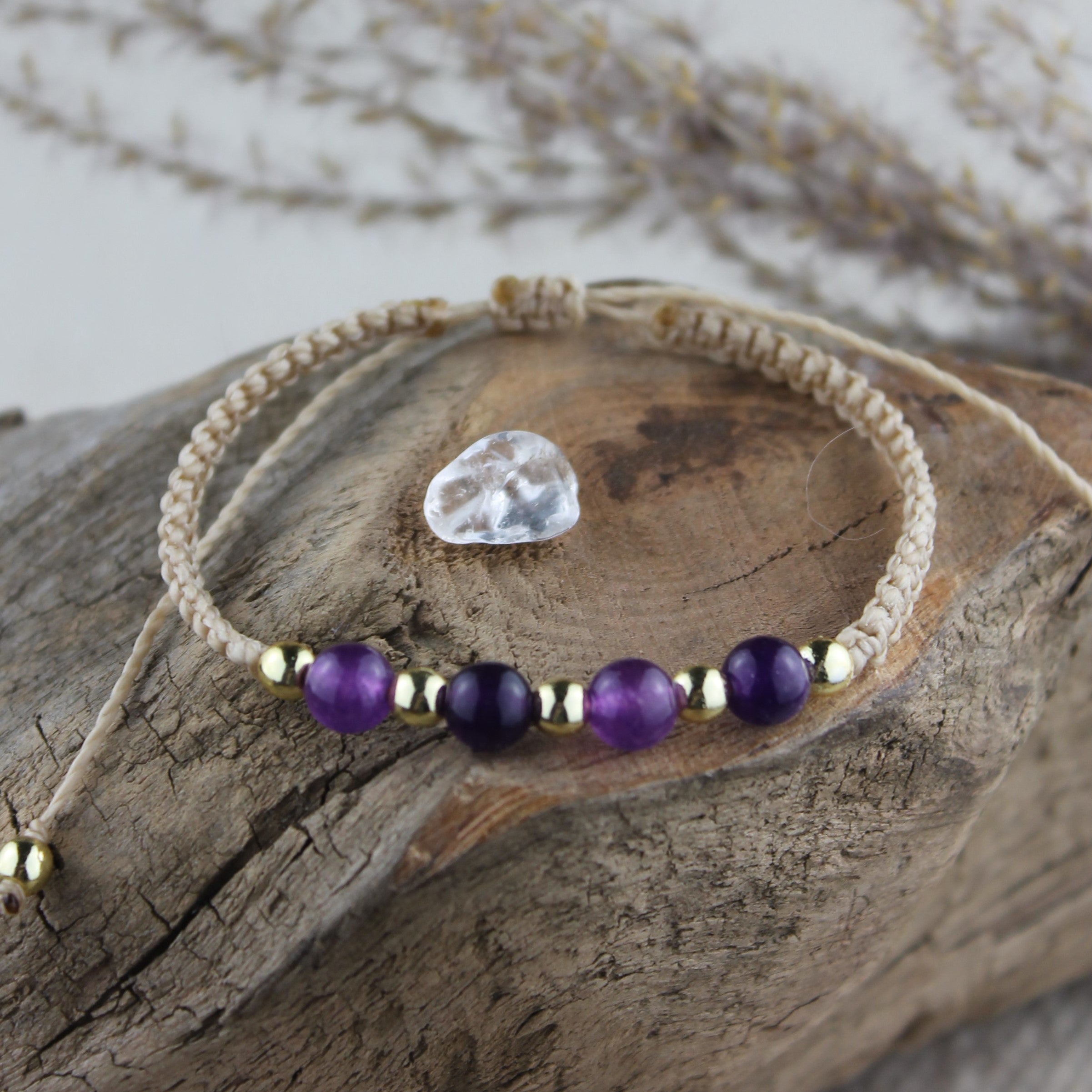 MEDEA Amethyst Edelsteinarmband Makramee personalisiert gold- oder silberfarben